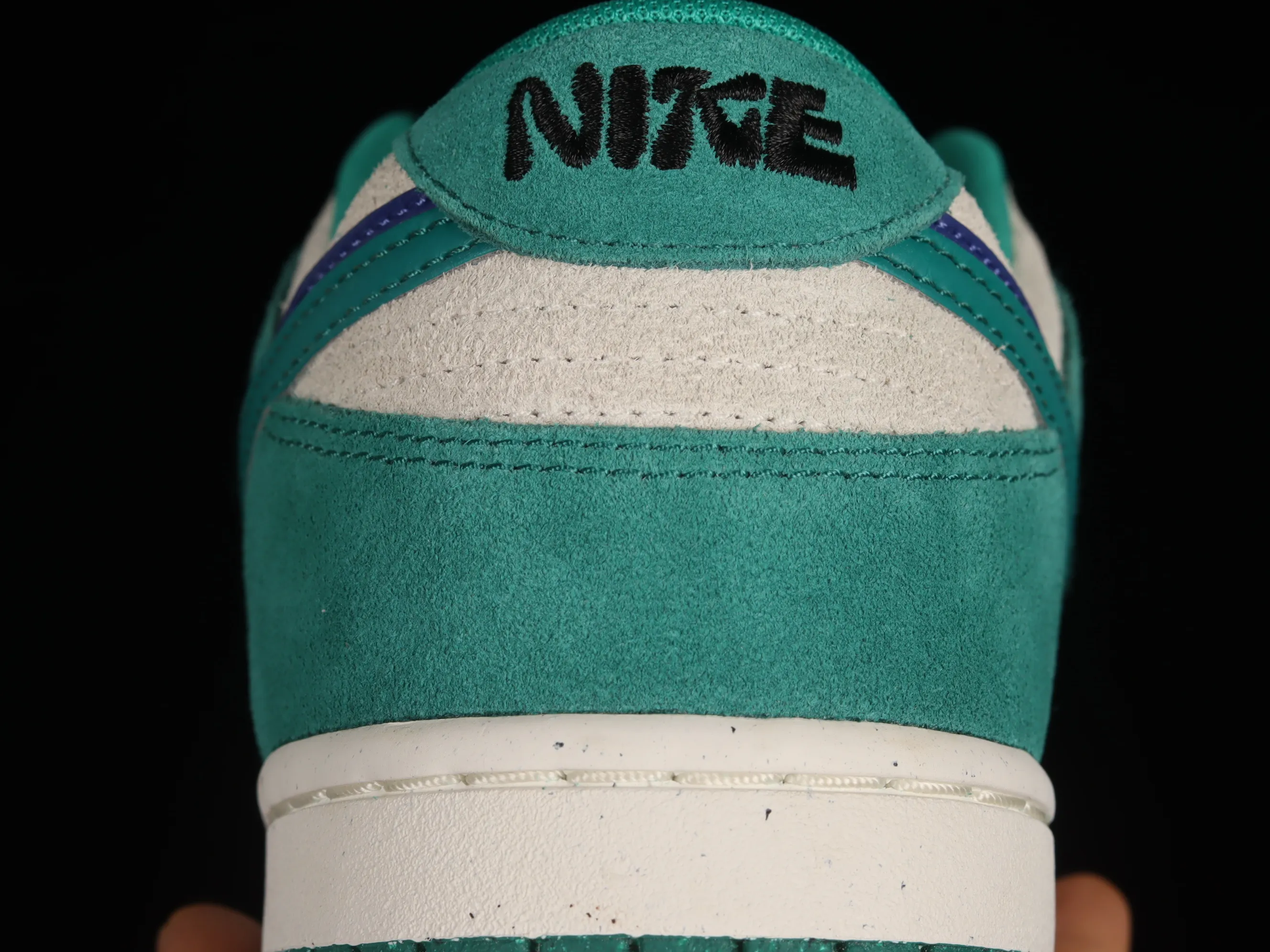 All Categories Nk SB Dunk Series Nk SB Dunk Low Low-top sneakers Foreign trade version Nk SB Dunk Low "85" Gray-green double hook SB low-top sports and leisure sneakers DO9457-101